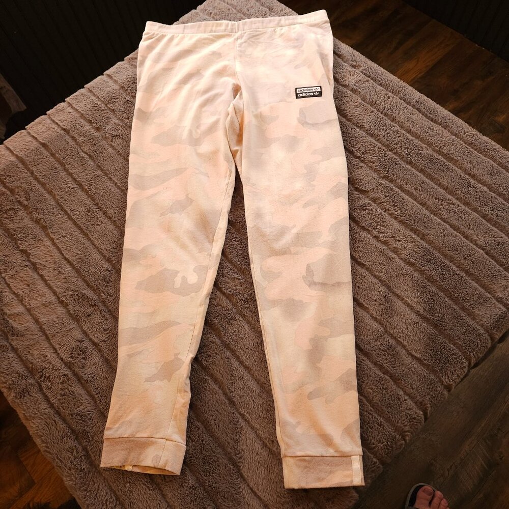 Adidas Women's Pink Camouflaged Workout Pants - Size Large